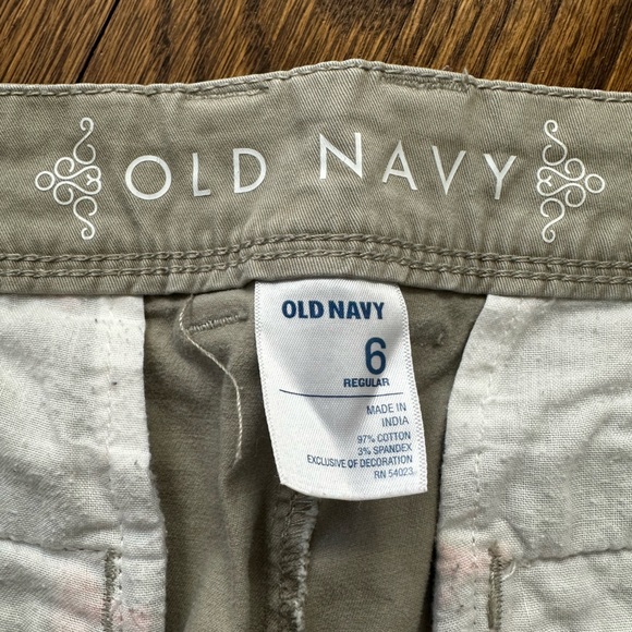 Old Navy embroidered lobster khakis, size 6 - Picture 5 of 5